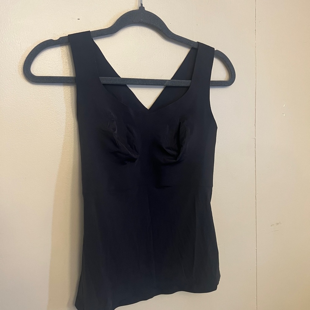 Evelyn & Bobbie Black Smoothing Cami - Picture 3 of 7